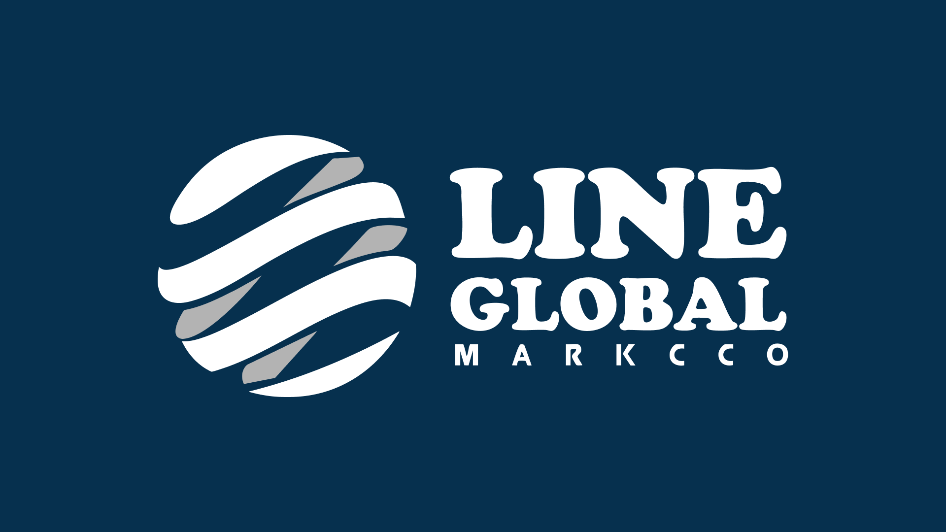 Equipo colaborando en una mesa de trabajo